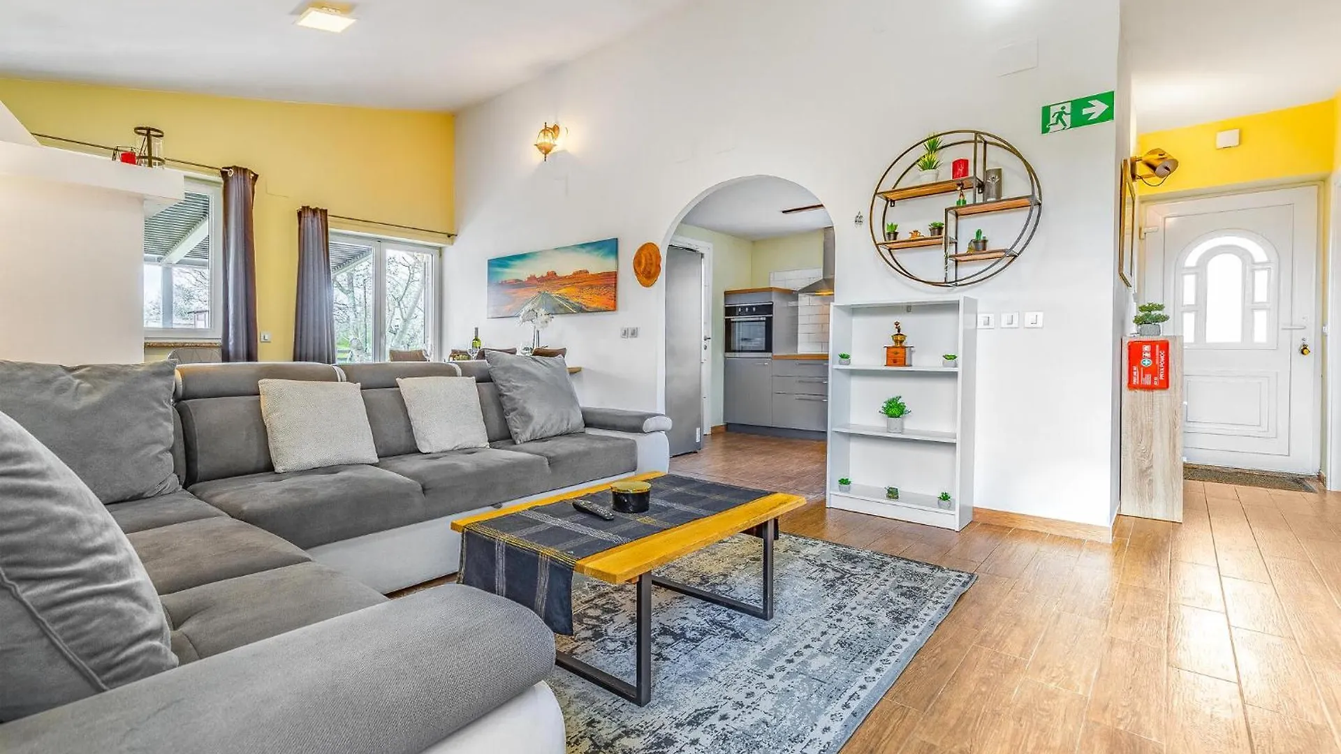 Beautiful Home In Marcana With Wifi 0*,
